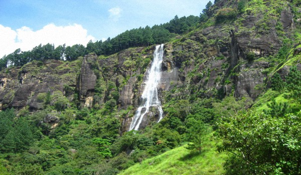 Шри-Ланка-–-красивые-водопады