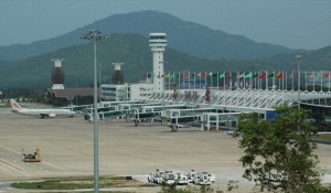 Аэропорт Санья Хайнань - Расположение и Особенности
