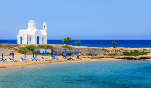 Отдых на Кипре в Июне - Плюсы и Минусы