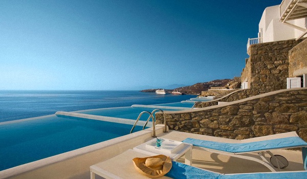 Куда лучше поехать в Грецию в сентябре Миконос